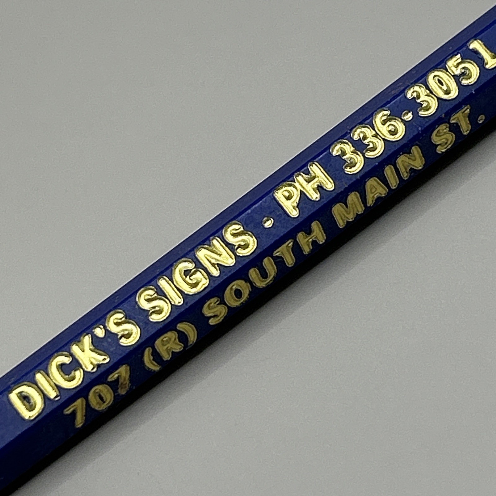 VTG Ballpoint Stick Pen DICK’S SIGNS Chincoteague VA