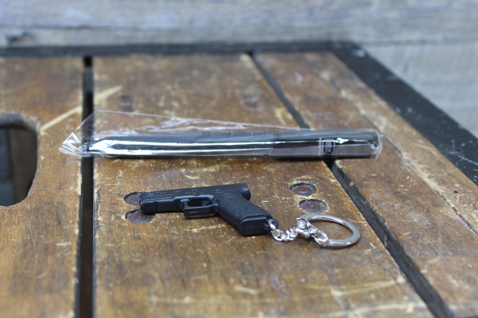 GLOCK PERFECTION FACTORY PEN & Keychain Collectibles New