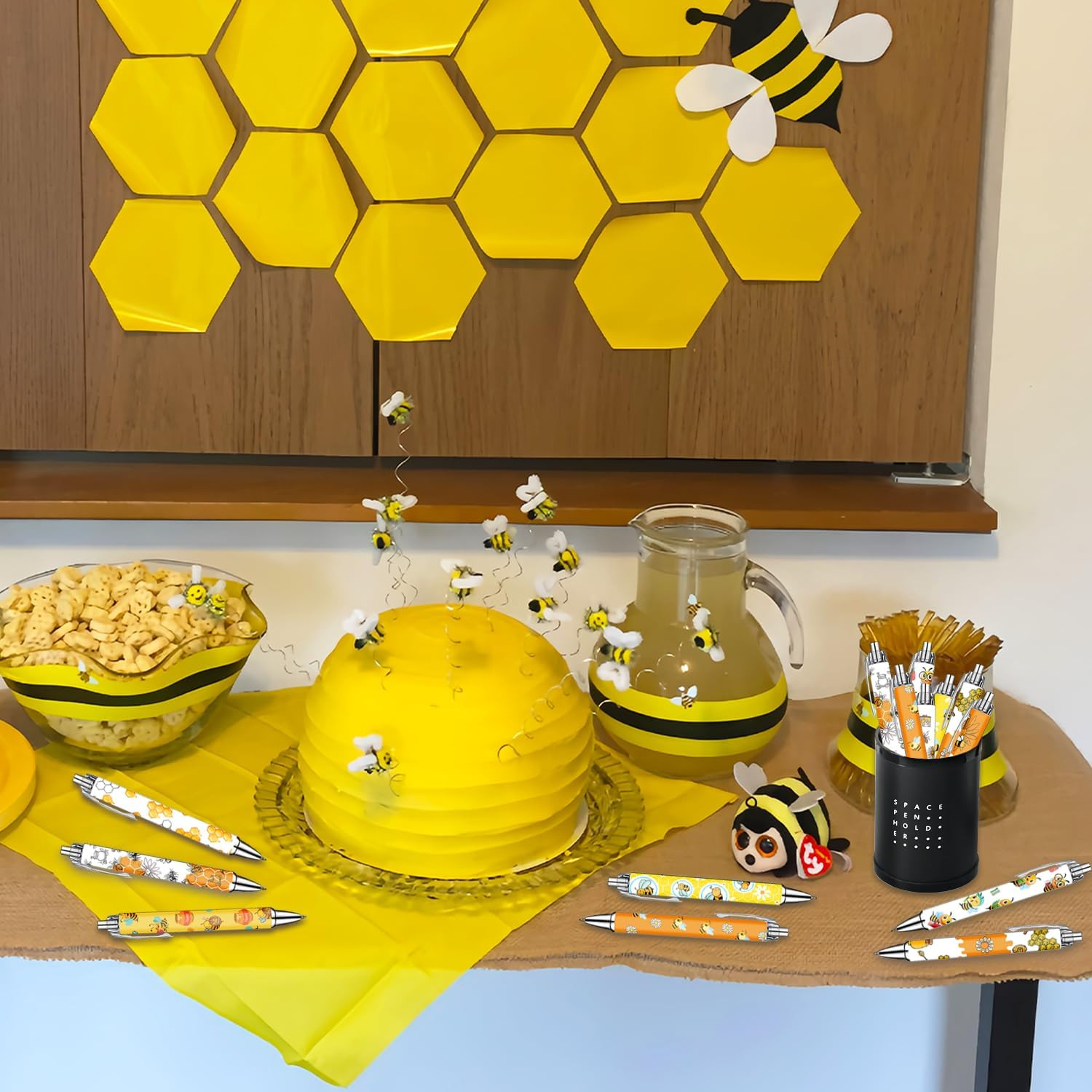Bee Pens Set – Cute Yellow & White Bumblebee-Themed Gel Pens for Teens, and Adul