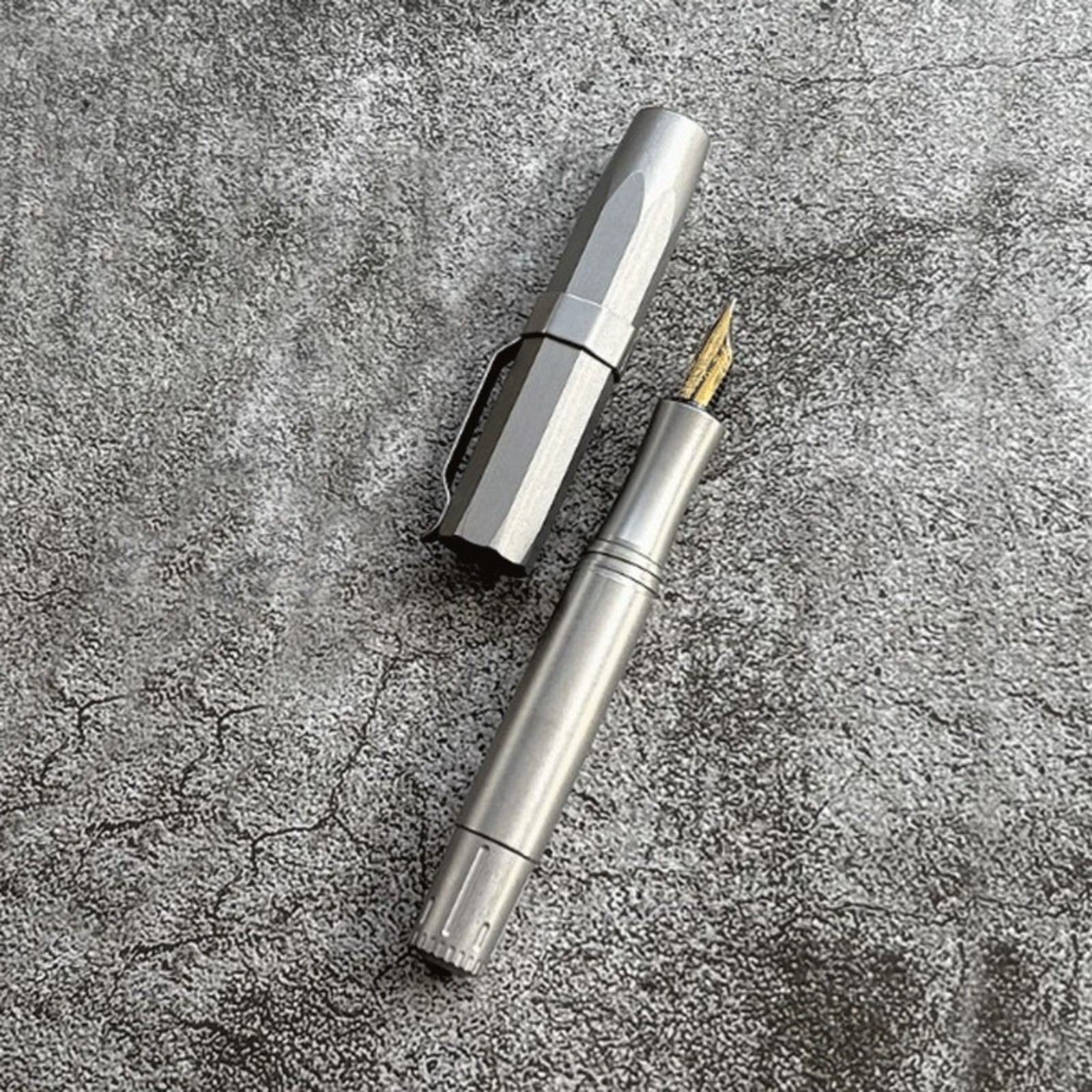 New Titanium Alloy Fountain Pen Octagonal Pocket Student Office Business Pen
