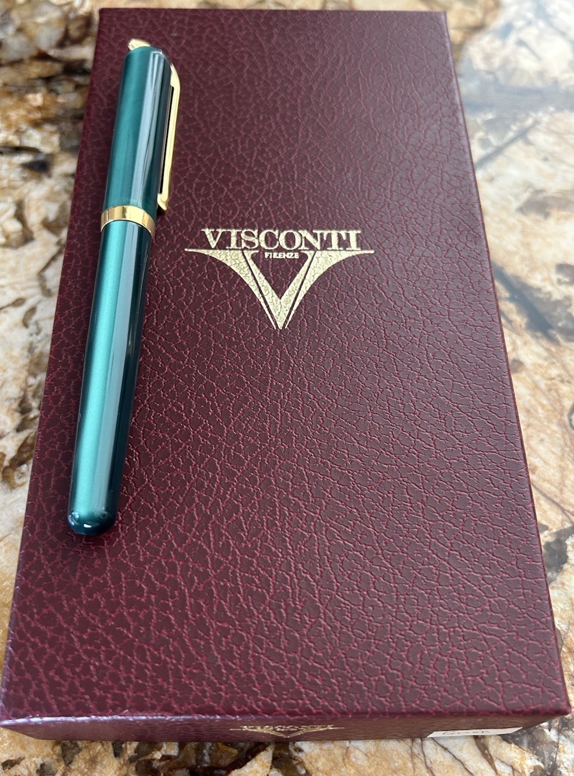 Visconti Pericle Green Pearlescent Rollerball Pen With Original Box. PRISTINE !!