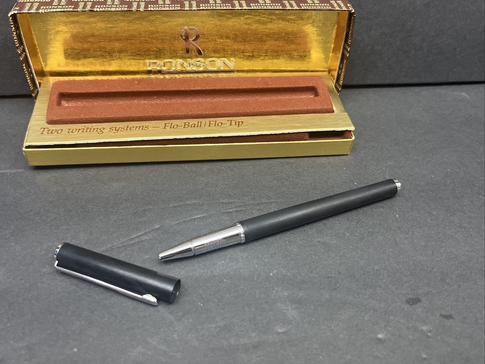 Vintage Ronson System II Pen ~ Flo Ball/Flo Tip ~ Germany ~ FLAT BLACK NEEDS INK