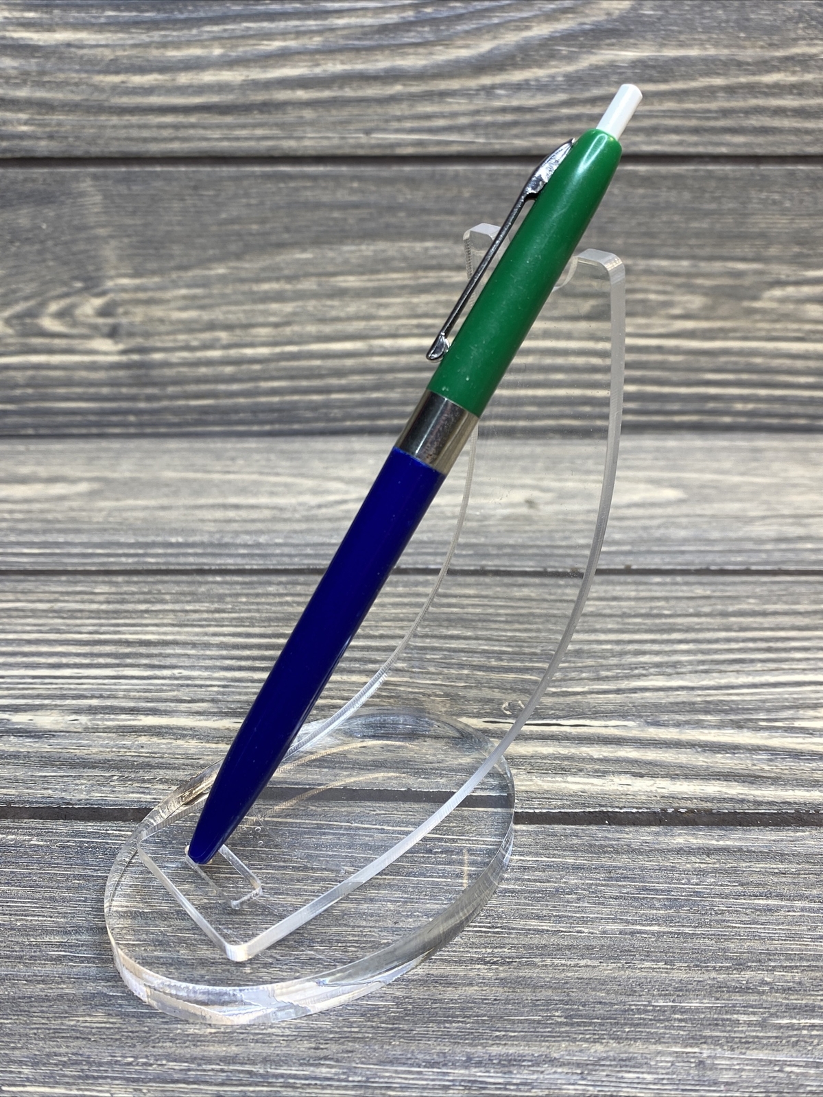 Vintage Pen Camelot Cleaners And Laundry Windsor Colorado Blue And Green￼￼