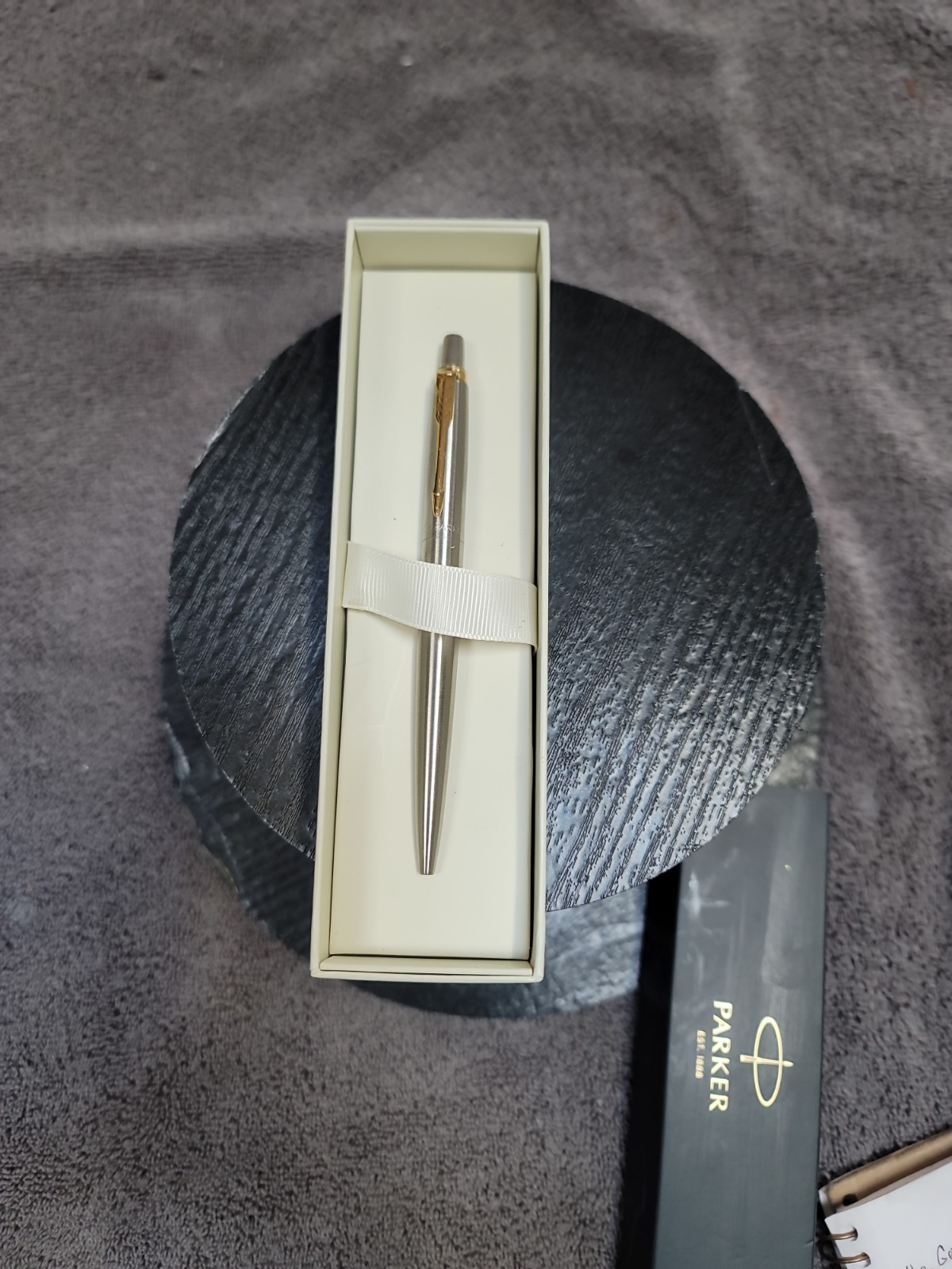 Luxor Parker Jotter Ballpoint Pen, Stainless Steel with Gold Trim, Black Ink