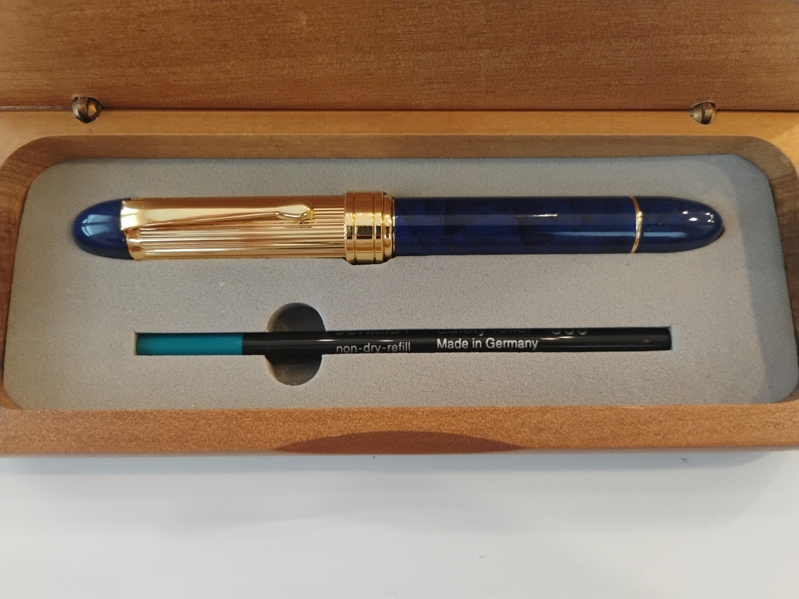 Vtg L. E. Sharper Image Gold / Blue Marble Ballpoint Pen W/ Wooden Box, Germany