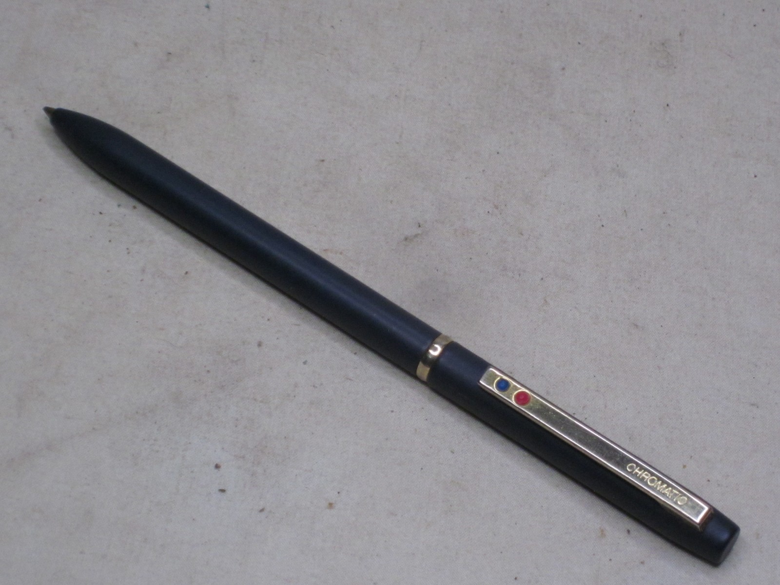 vintage CHROMATIC red & blue dot ballpoint pen blue barrel gold trim