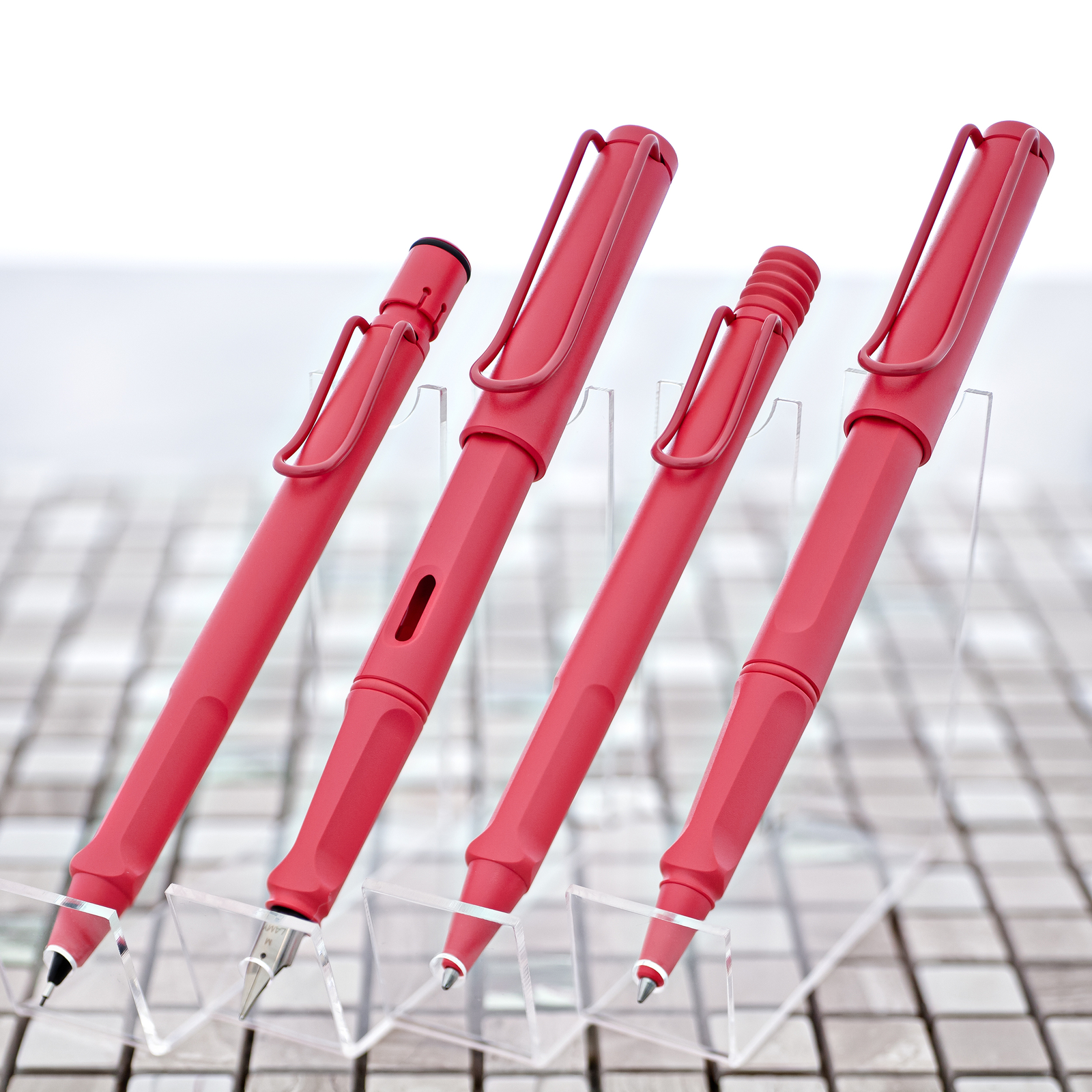 Lamy Safari Ballpoint Pen in Sunset Coral – NEW in Original Box