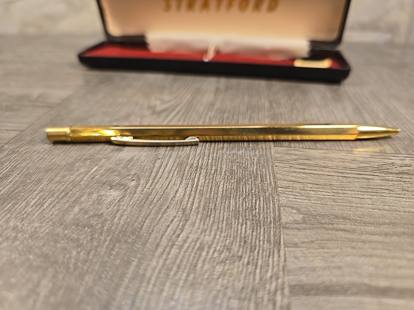 Stratford Vintage 1970’s Pentagon Shaped Pen & Pencil Set in Red Box