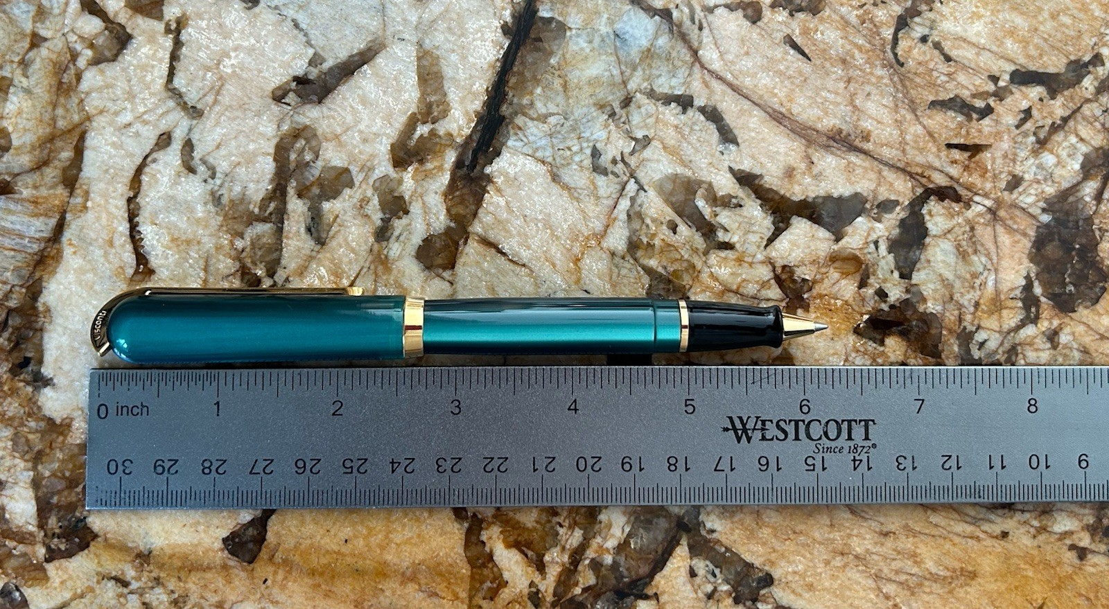 Visconti Pericle Green Pearlescent Rollerball Pen With Original Box. PRISTINE !!
