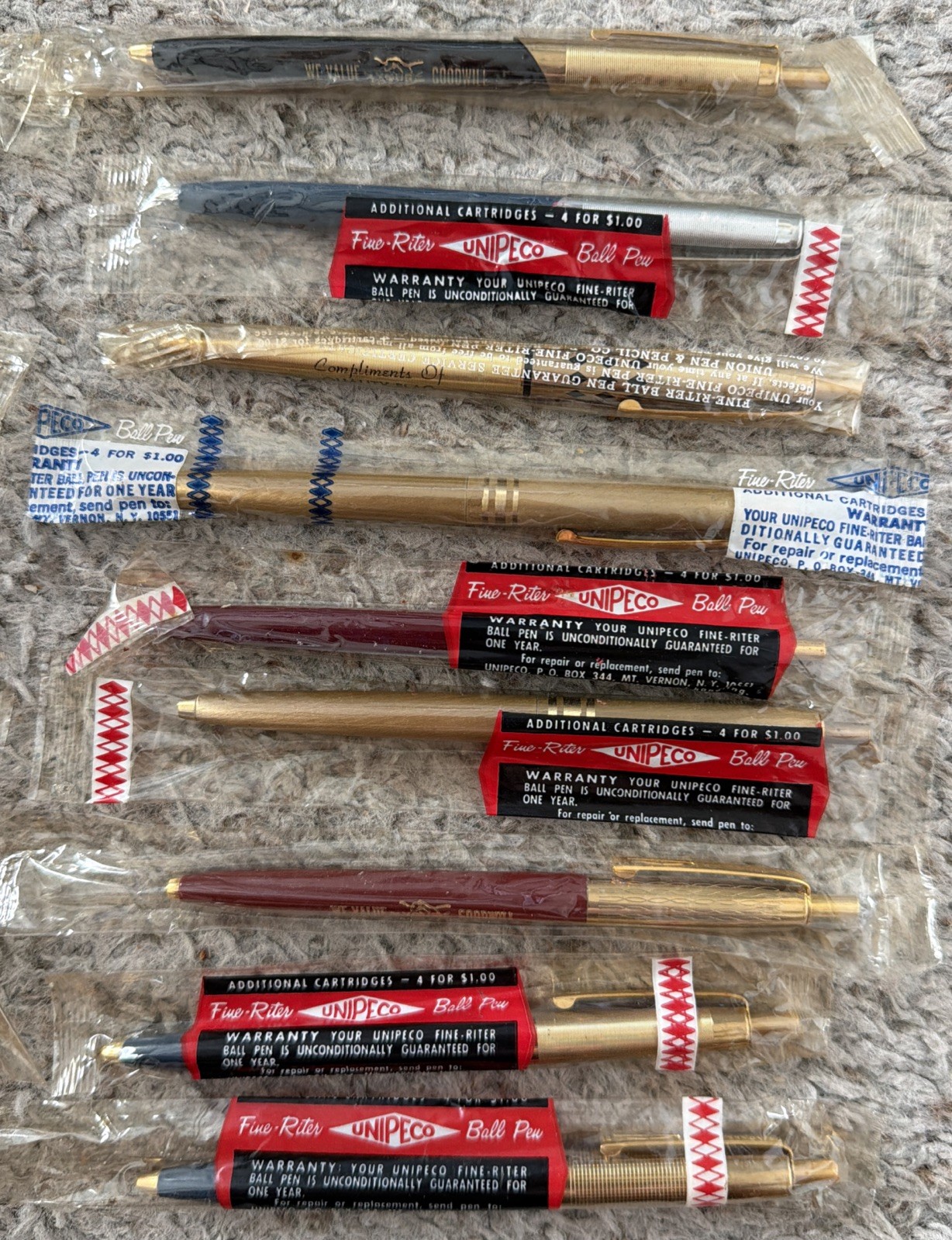 17 VINTAGE 60s UNIPECO USA BALLPOINT PEN LOT NOS BRAND NEW