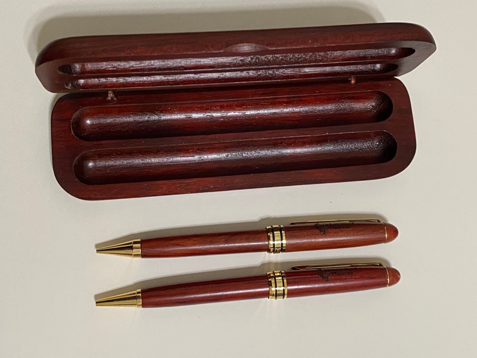 University of Phoenix Online Pen & Pencil Wooden Presentation Box Case