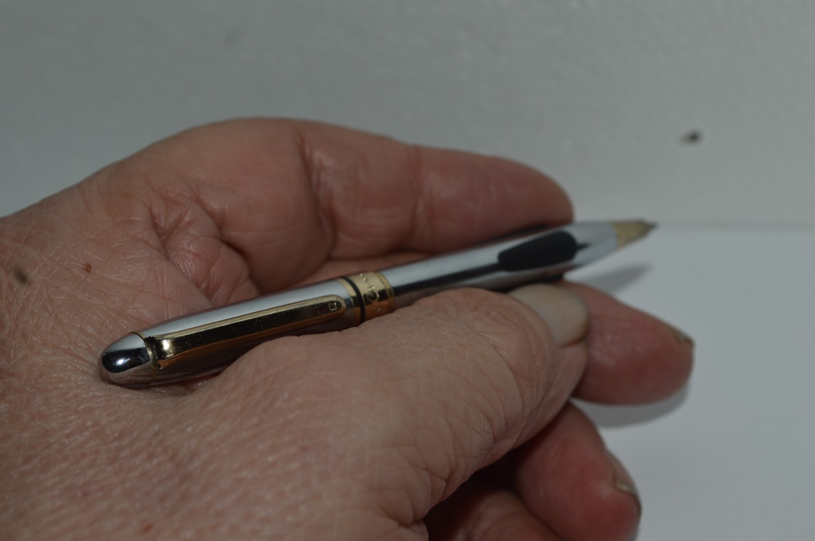 Pierre Cardin Small Ballpoint Pen 4.25 Inch Long Twist Action Metal Rubber Grip