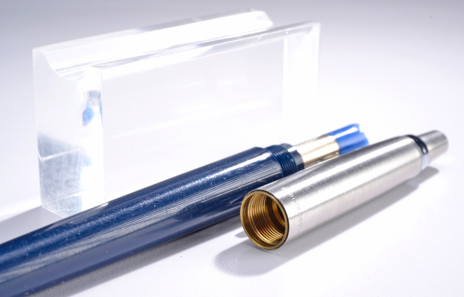 Vintage Parker Jotter Ballpoint Pen in Deep Deep Blue – USA – Brass Threads #30