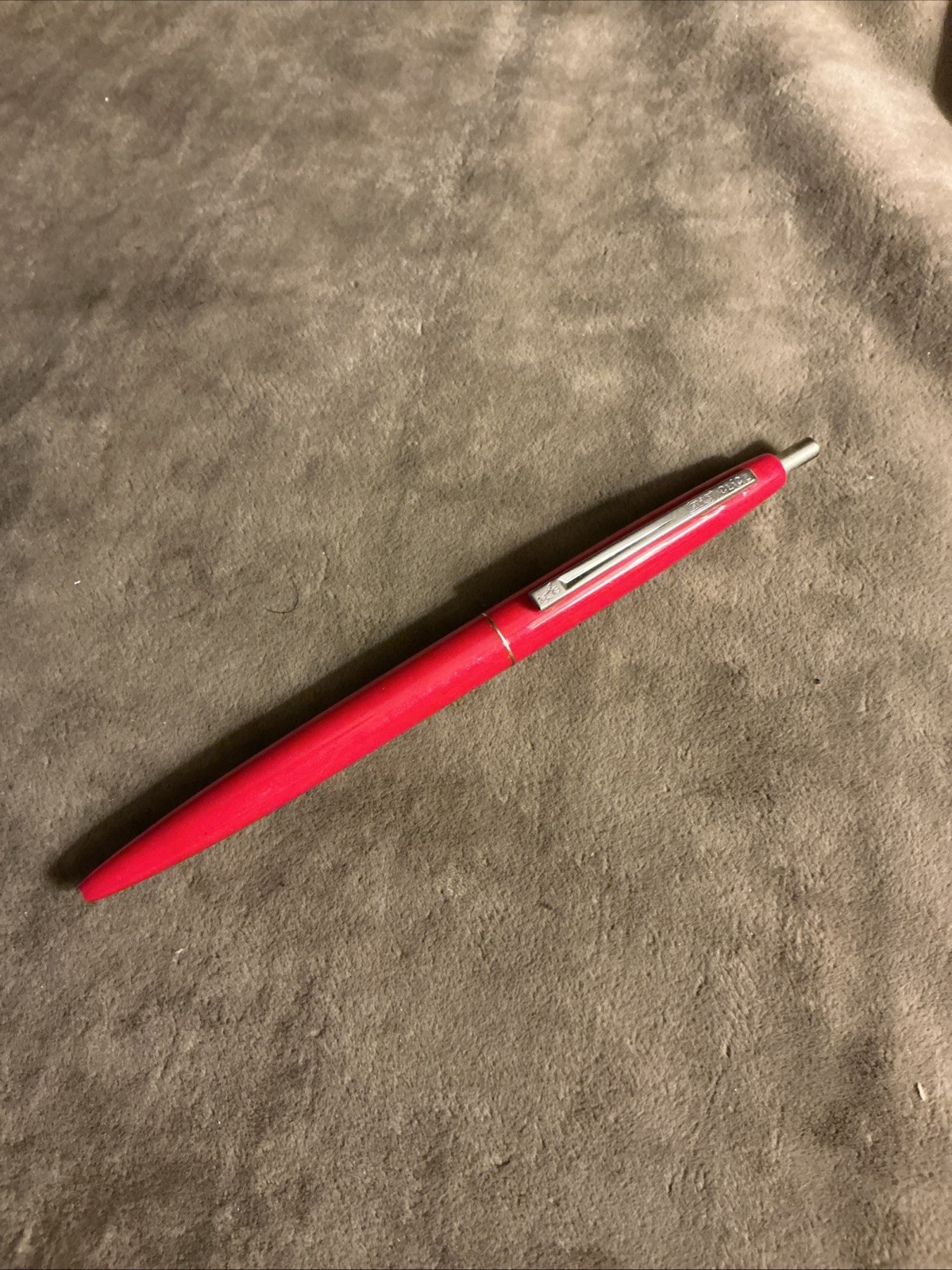 1960S Red Plastic Writing Pen BIC CLIC With Shirt Clip Does Not Write