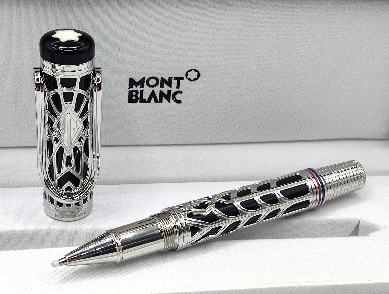 Premium Montblanc Homage to The Great Gatsby Edition Rollerball Pen With Box