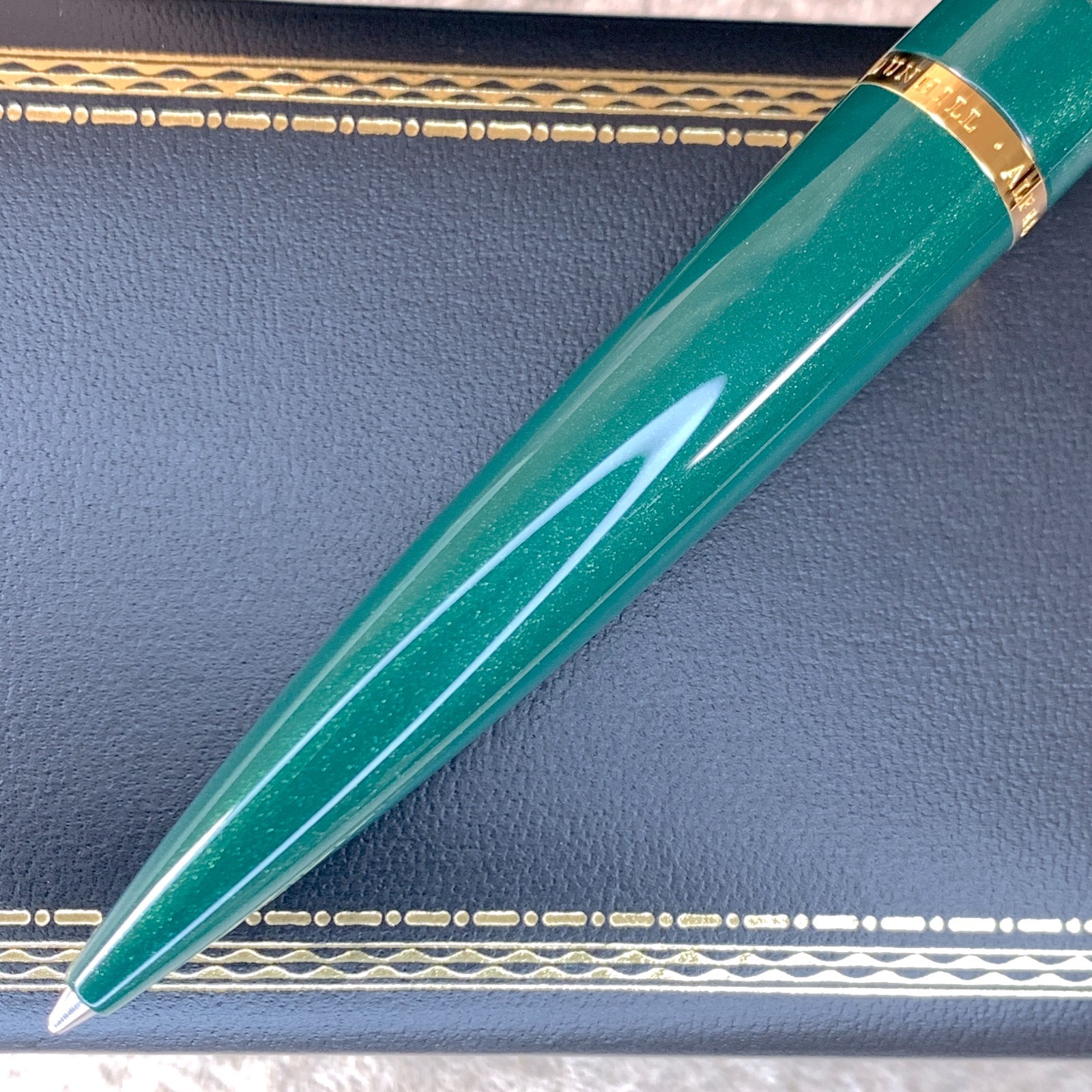Dunhill Ballpoint Pen Large AD2000 Green Glitter Resin Gold Finish w/Case & Card