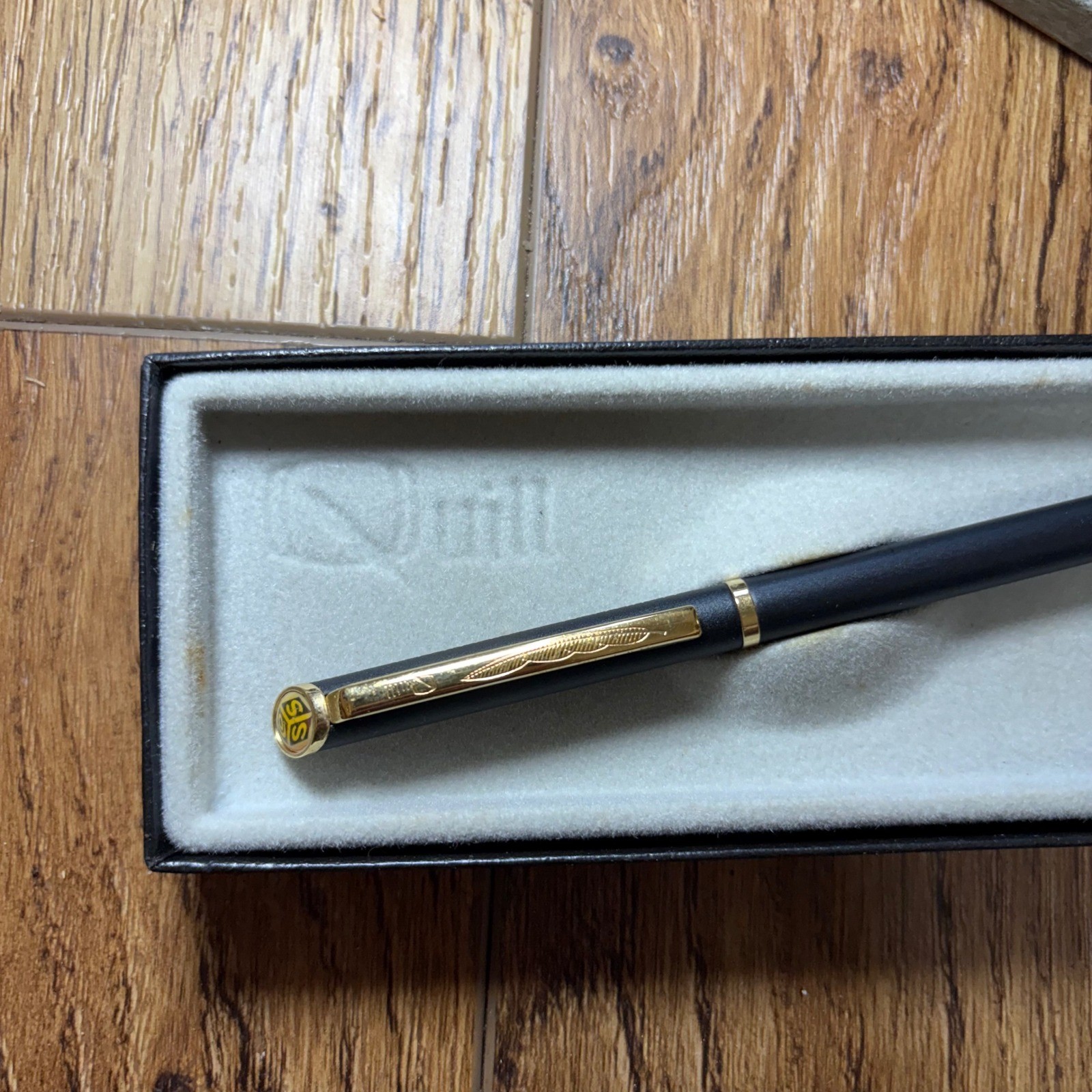 Vintage Quill Ballpoint Pen Matte Black Gold Trim Distribution Conference 1991