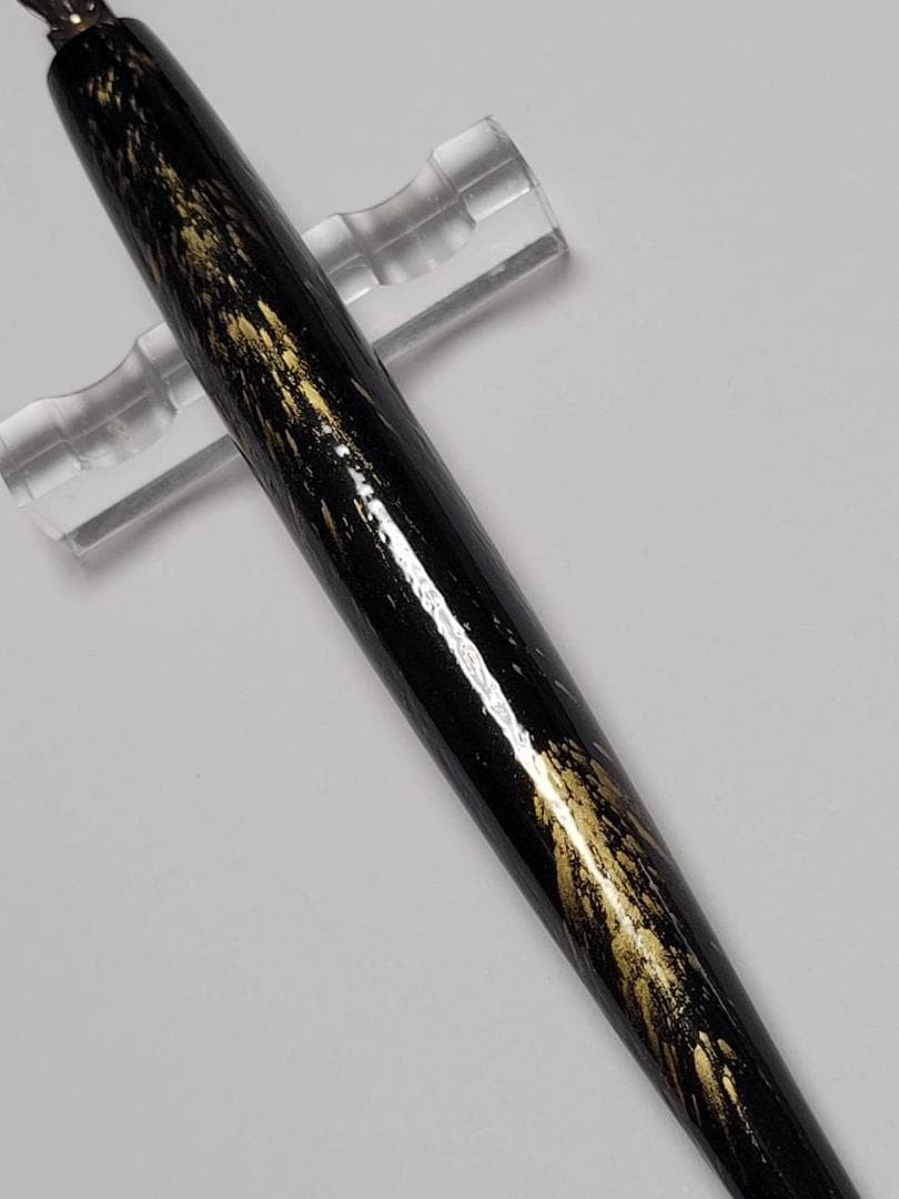 3. Lacquered Gold Pen Shaft, Black Shaft, Gold Dust Scattering Pattern, Special