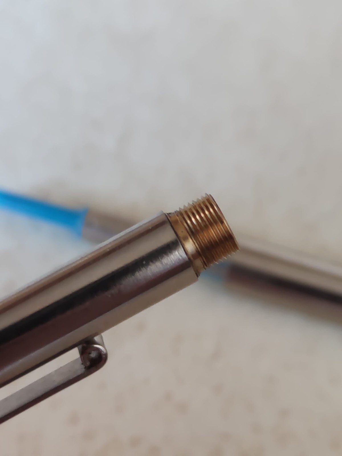 🔴Excellently made ballpoint pen – full of metal – brand unknown to me -Germany?
