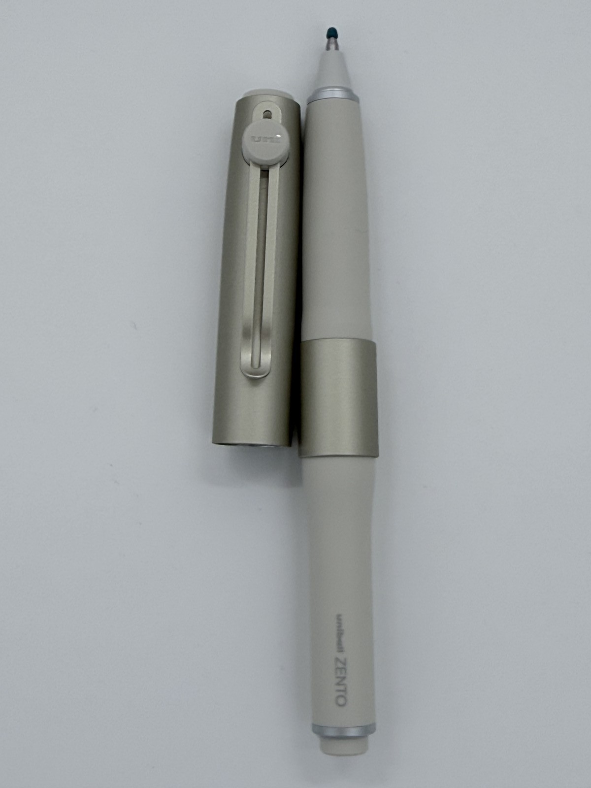 Mitsubishi Uni-ball ZENTO Signature 0.7mm Ballpoint Pen Champagne Gold Japan NEW