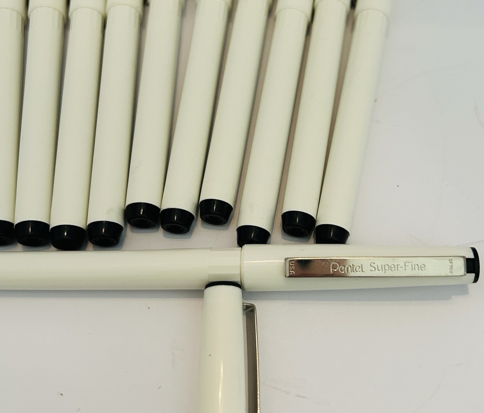 Vintage ~ SET OF 12 ~ PENTEL Super Fine Plastic Point Pens ~ BLACK ~ SF70W-A