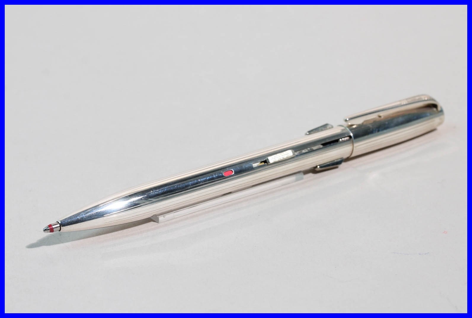 4 Color Ballpoint 1960’s Design FEND 900 Silver pusher pen