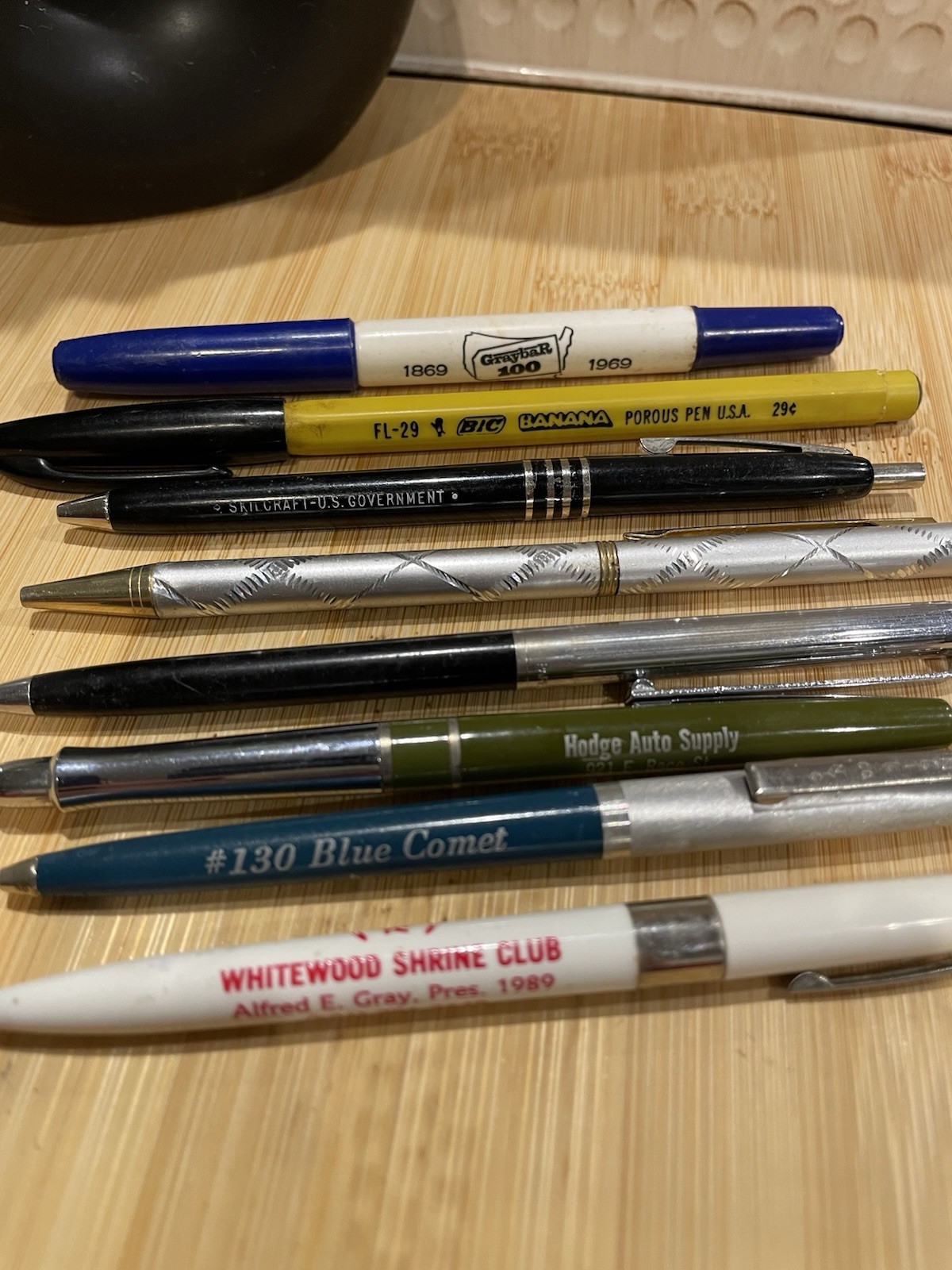 8 Vtg Random Advertising Top Button Click & Capped Ballpoint Pen Lot- Ink Is Dry