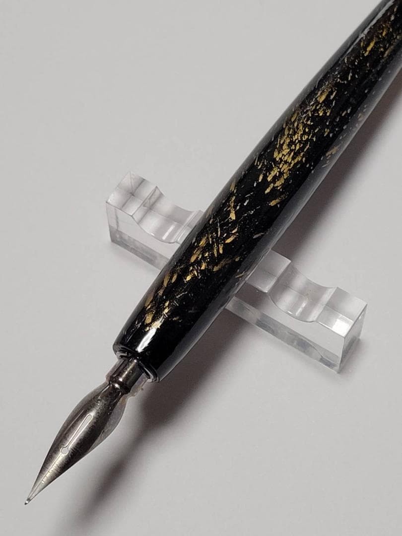 3. Lacquered Gold Pen Shaft, Black Shaft, Gold Dust Scattering Pattern, Special
