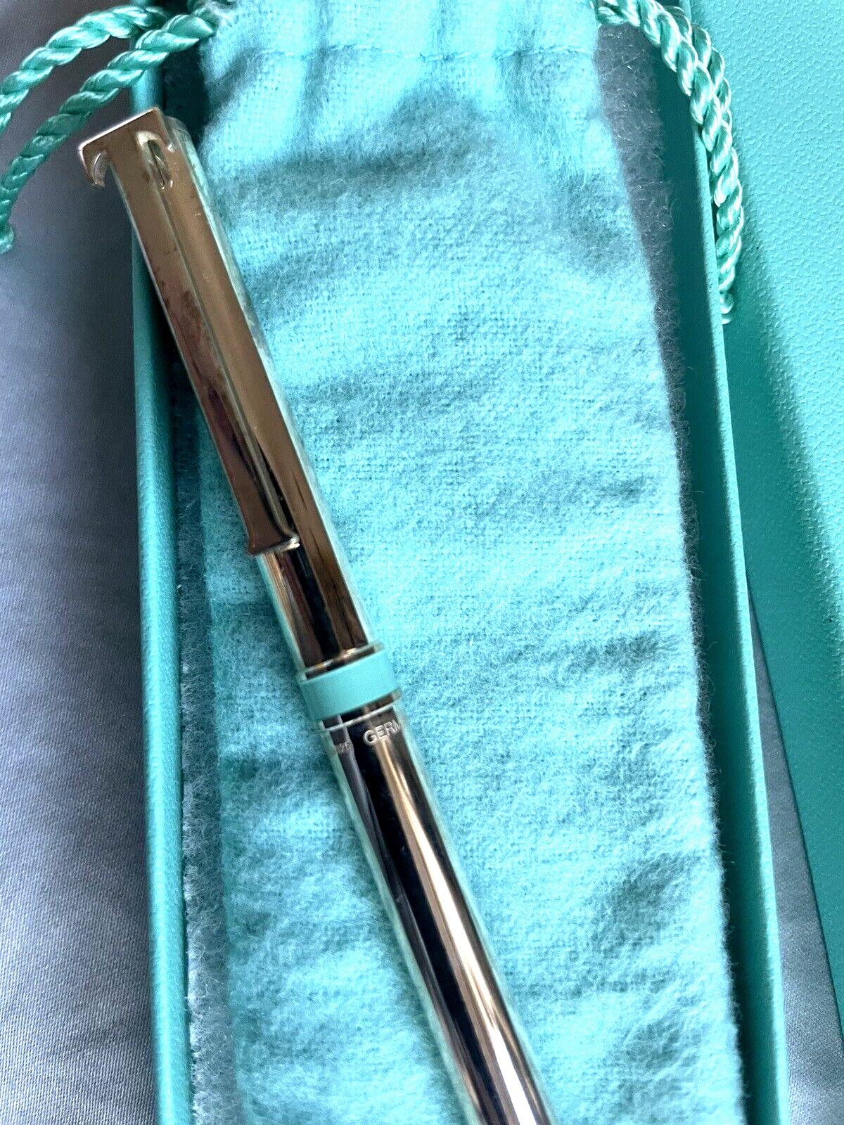 NWOT TIFFANY & CO 925 STERLING SILVER BALLPOINT PEN BLUE ENAMEL RIM NEVER USED
