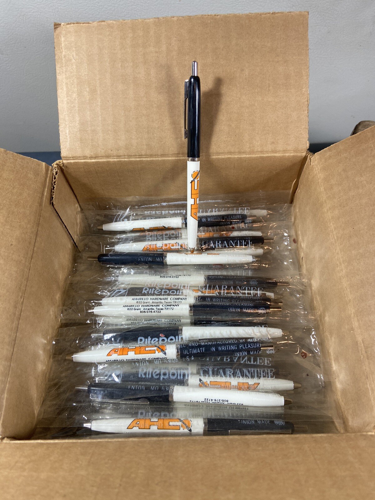 Vintage Advertising Pens Ritepoint Amarillo Hardware Company. Quantity 500+