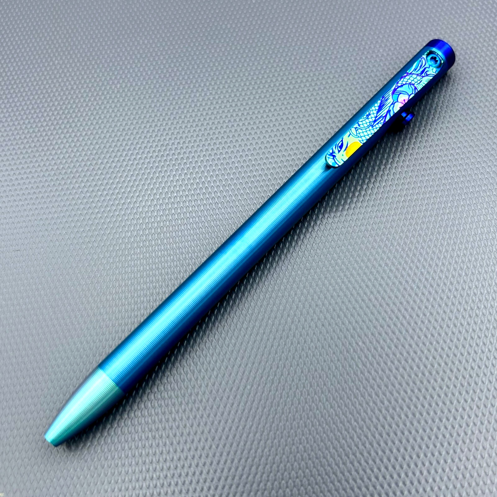 Tactile Turn – Titanium Slim Bolt Action Standard Size Pen Fade w/ KOI Clip