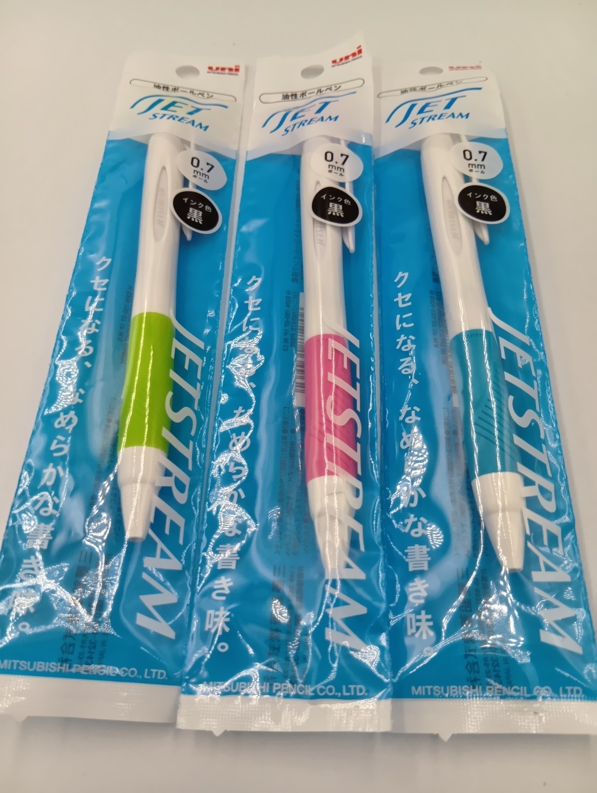 Fatigue-free grip ballpoint pen set: Black ink