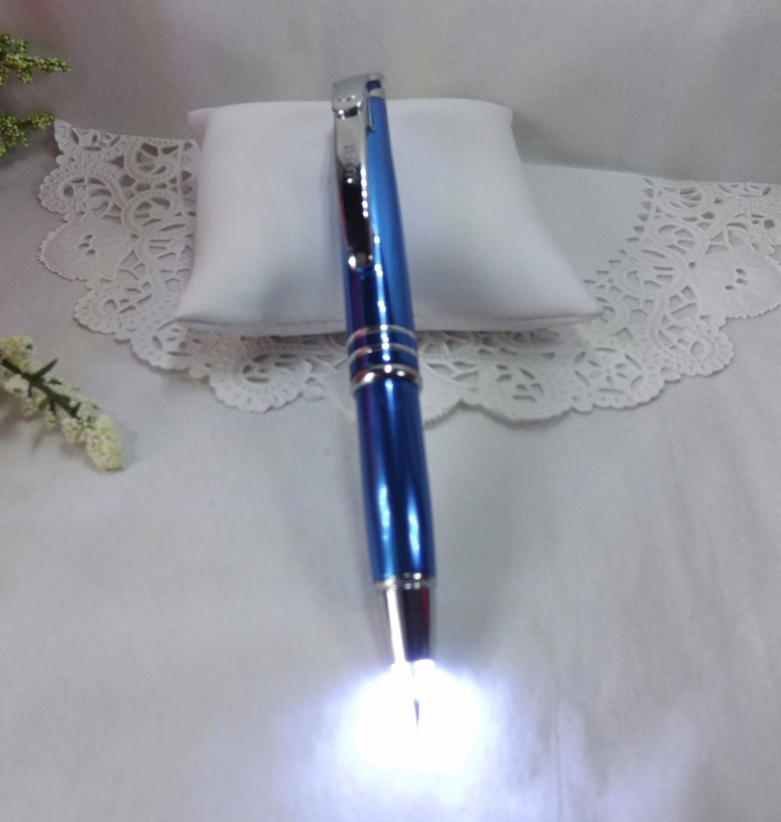 3 in 1 Medina Lighted Tip Blue Stylus LED Flashlight Pen by Adler (HIGH QUALITY)