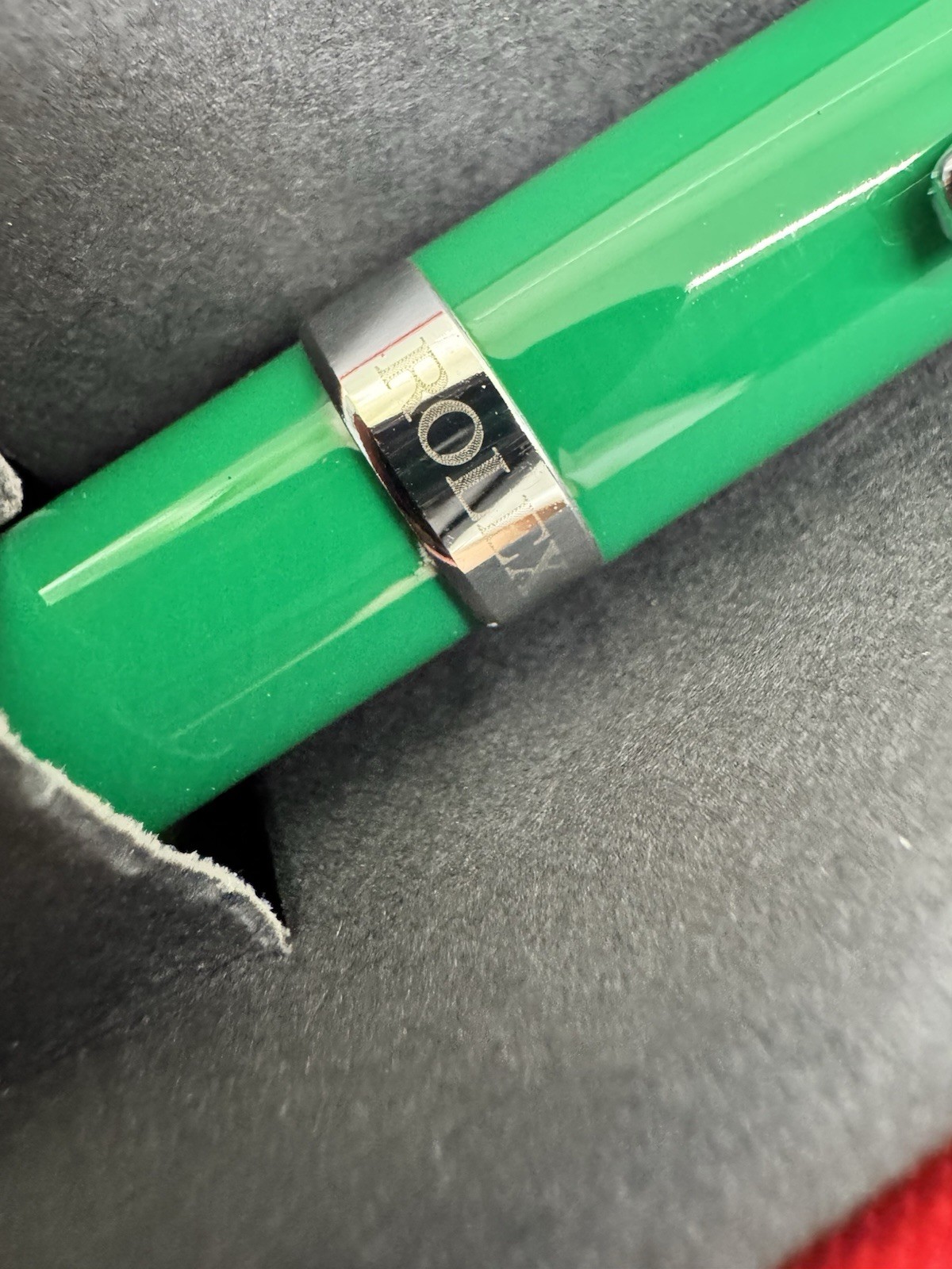 FABULOUS GIFT! Rolex Green Emerald Emblem Twist Ballpoint Pen VIP Gift