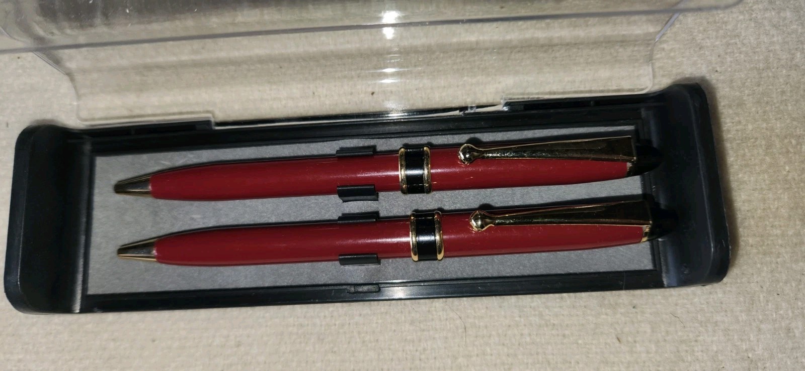 VTG Red Ballpoint Pen Set With Case Maker Unknown As Is