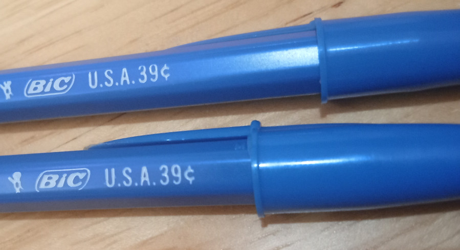 Vintage BIC Deluxe Medium Point Solid Blue Barrell W/New Cartridges -They Write!