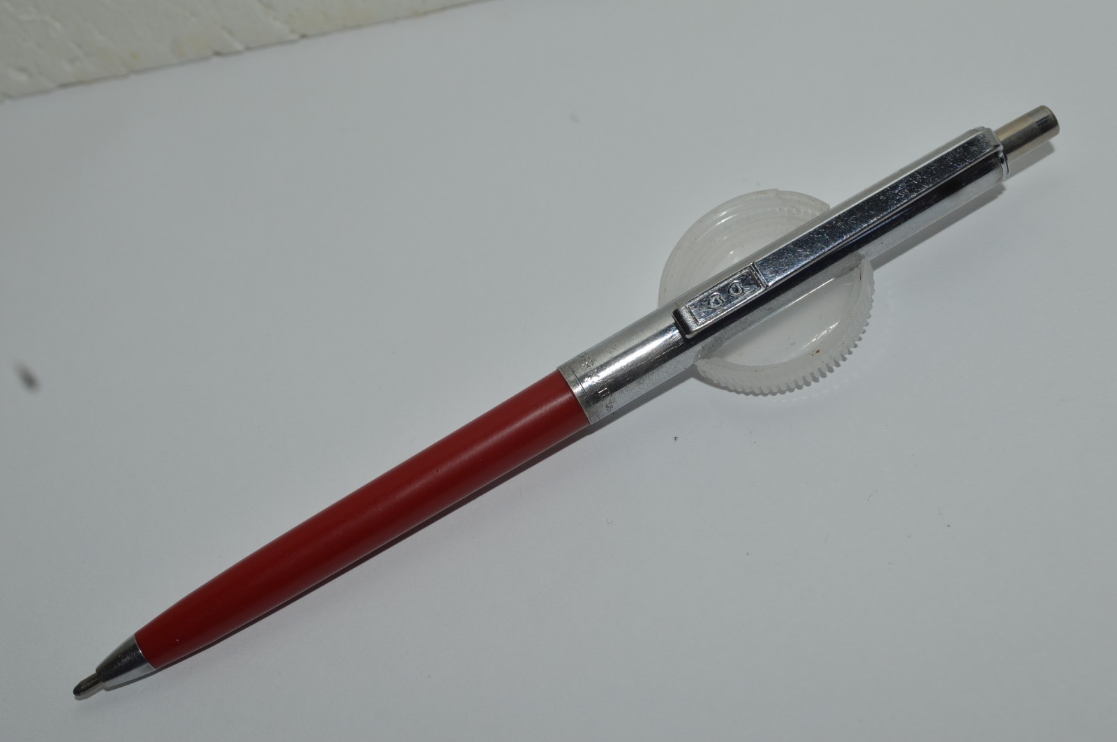 Paper Mate PROFILE #1 SLIM Grip Ballpoint Pen Red Barrel Made In USA 1980s