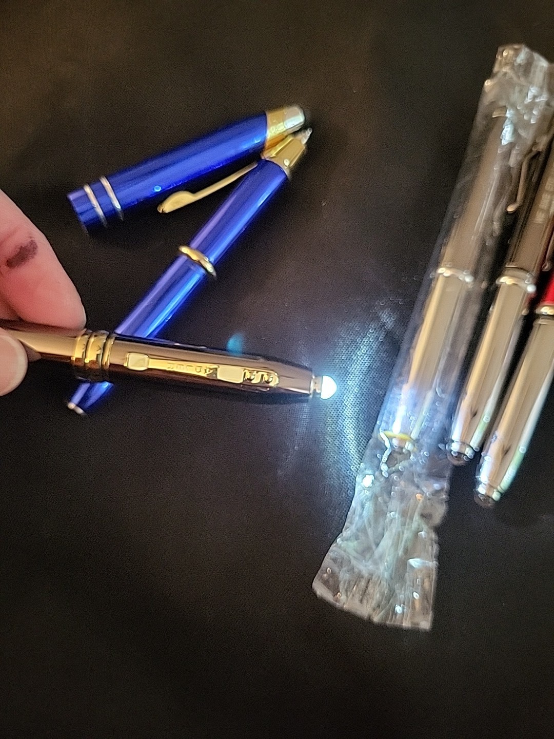 Lot of 5 Adler Stylist – LED Flashlight (4 Pens) Pens – See Description