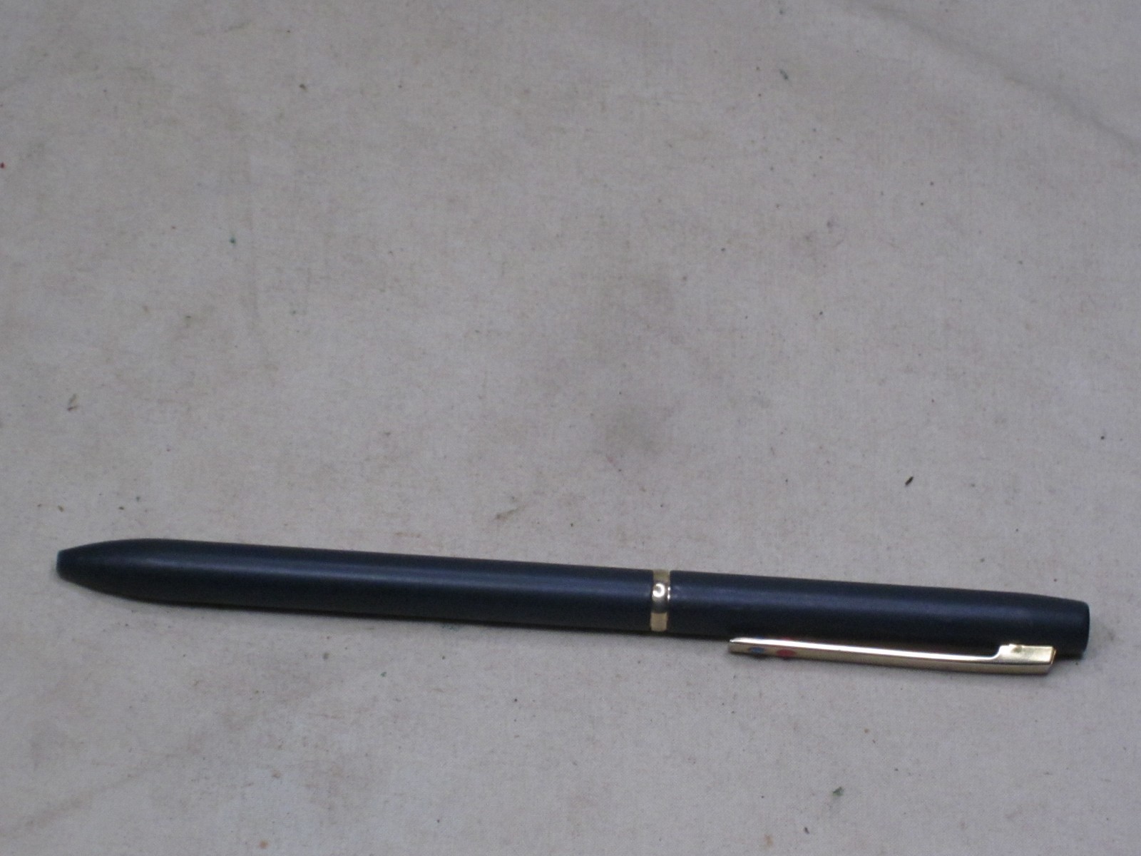 vintage CHROMATIC red & blue dot ballpoint pen blue barrel gold trim