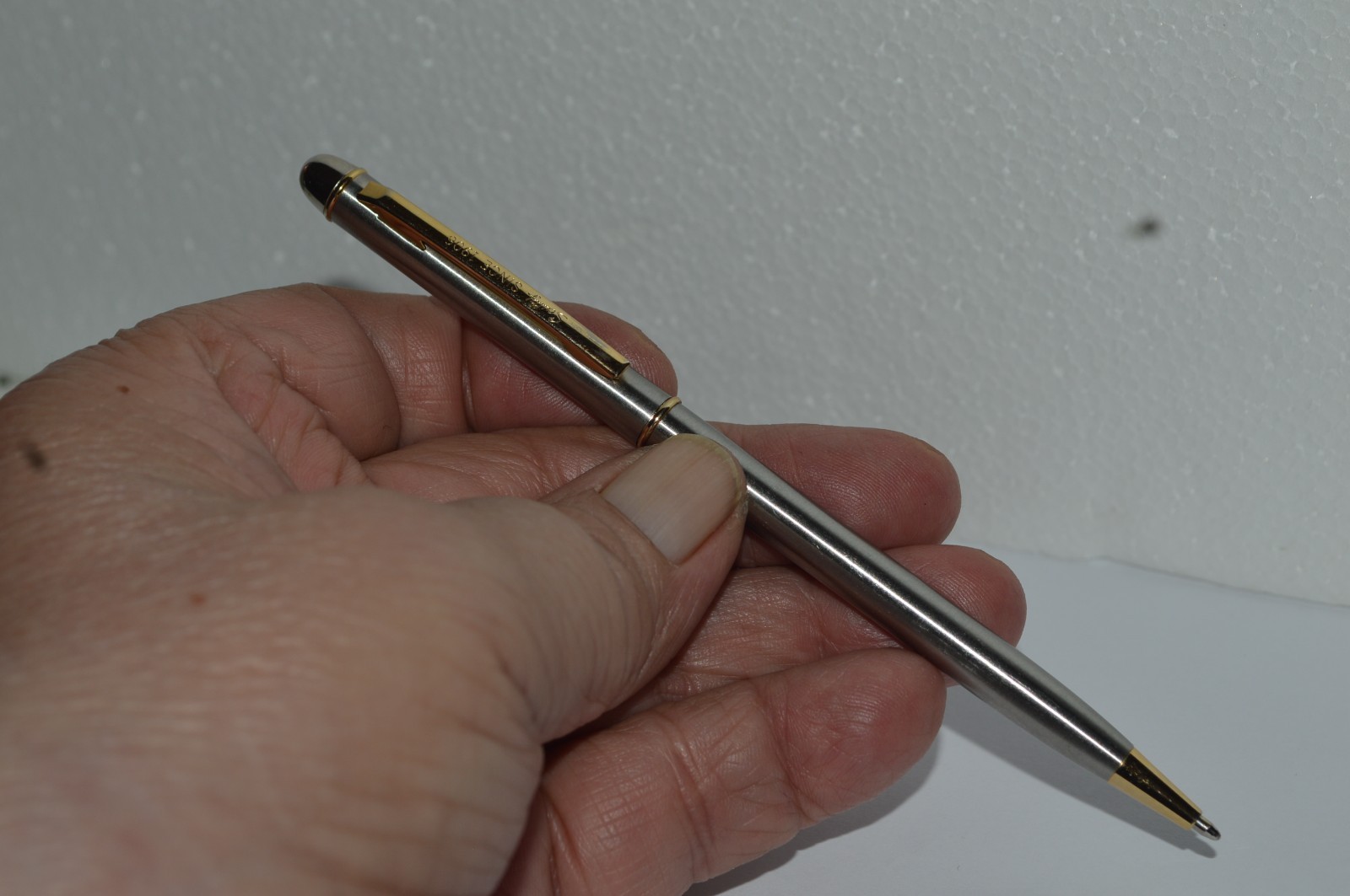 SCULLY SINCE 1906 Ball Pen Slim Brushed Stainless Steel Gold Trim Twist Action