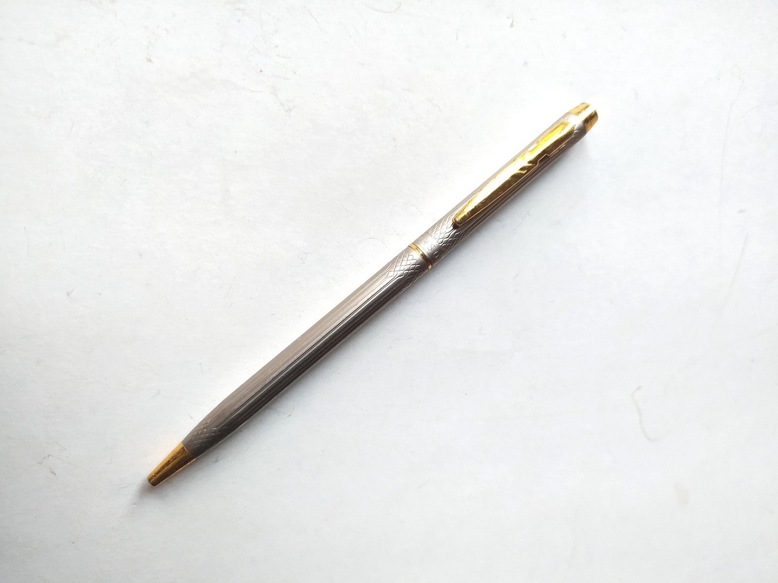 Vintage Ronson ballpoint Pen / Needs ink replacement