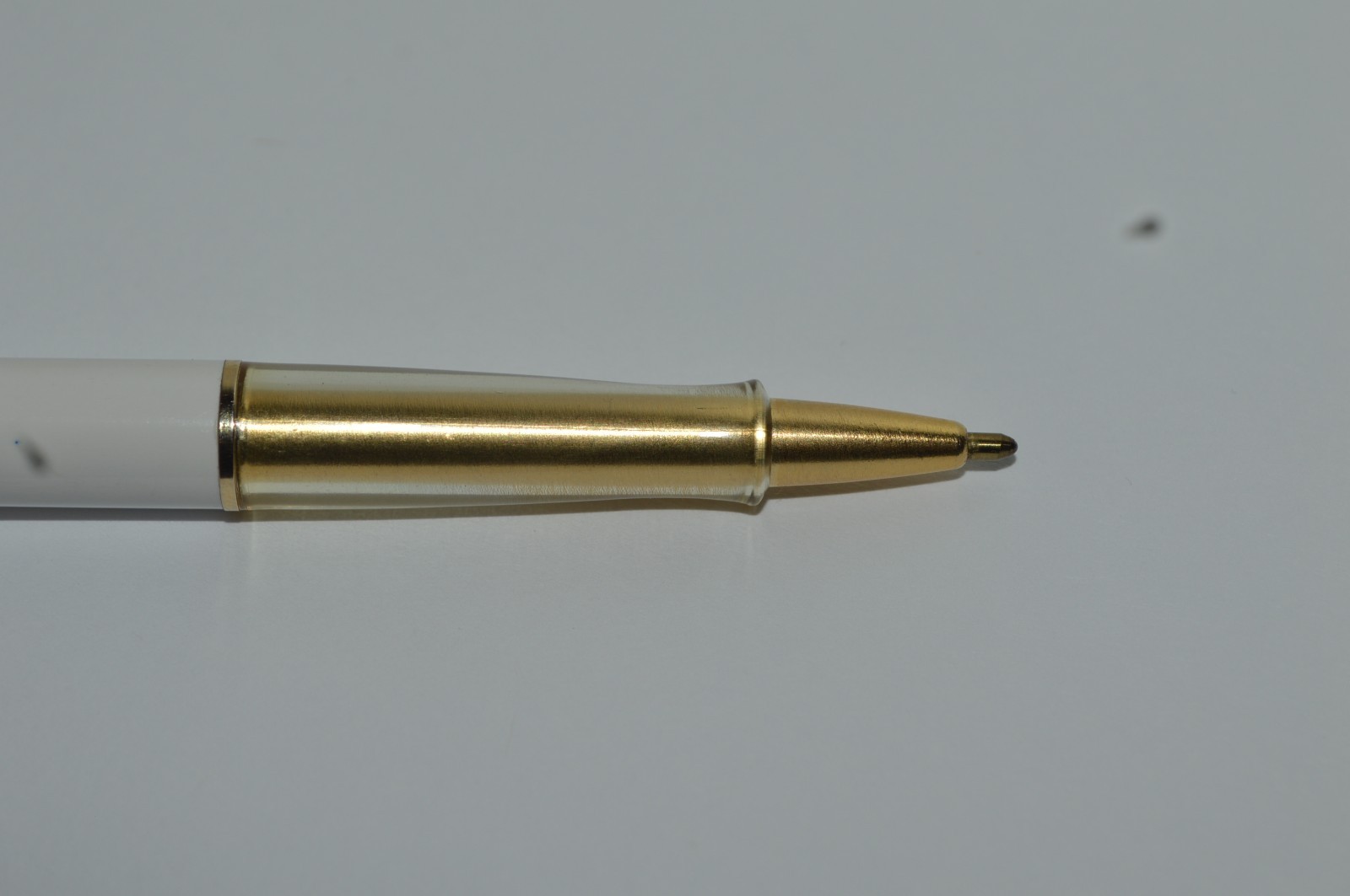 Paper Mate CONTOUR Ballpoint Pen White Gold Trim Made In Mexico Circa 1980’s