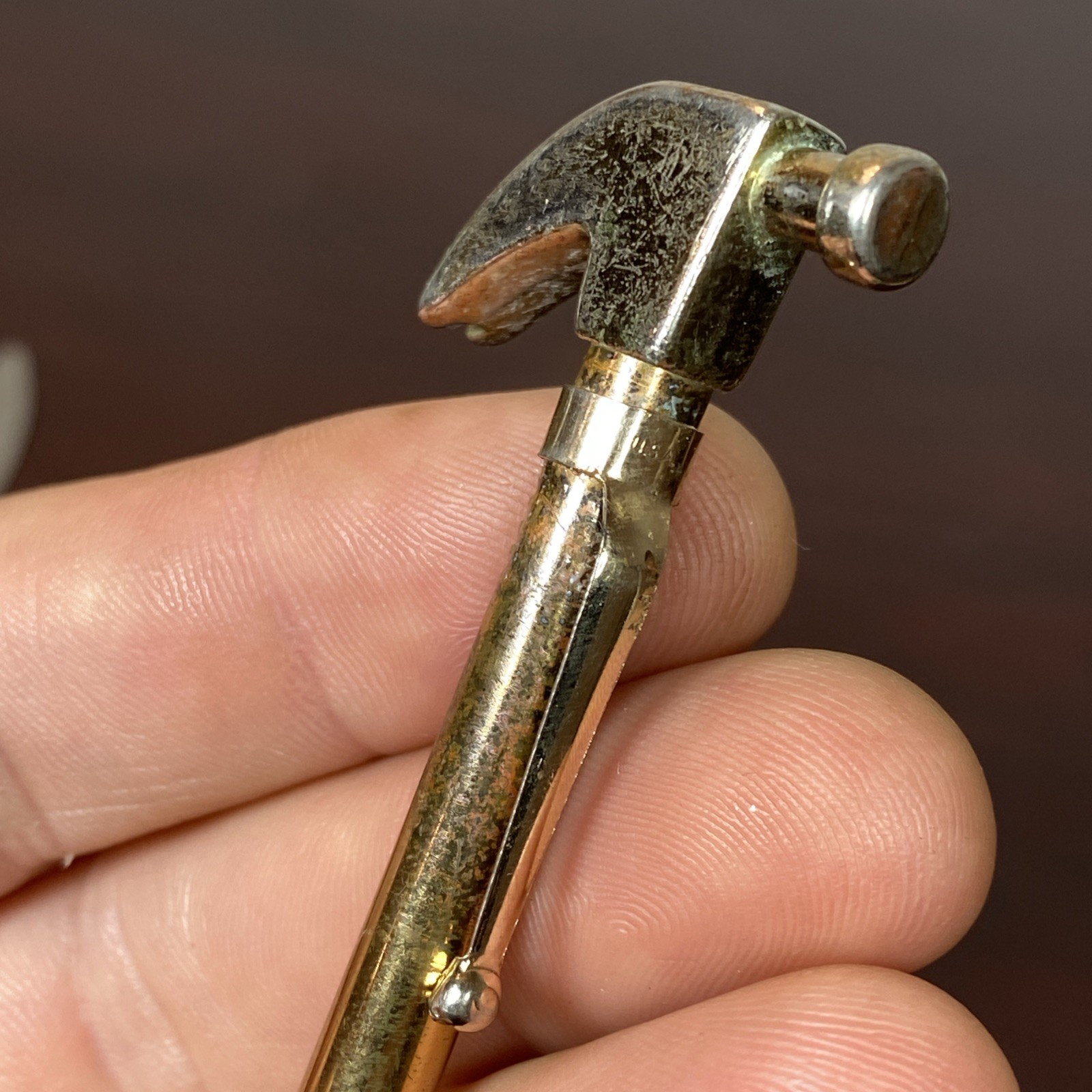 Vtg GOLD TOLD Brass Mini Carpenter HAMMER BALL POINT PEN POCKET CLIP USA Novelty