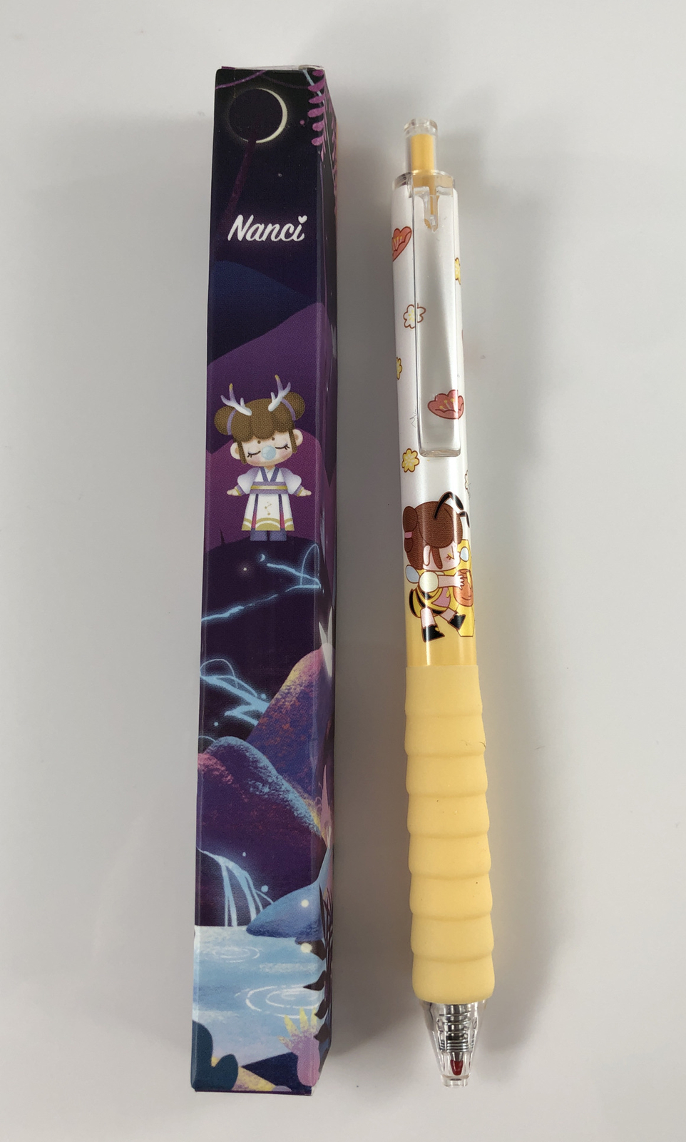 Shanghai M&G Stationary x Nanci Boxed Pen – Black Ink – 0.5mm Peach Rubber Grip