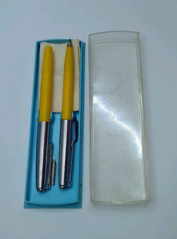Set of Pens for writing USSR ballpoint pen factory box and passport good conditi