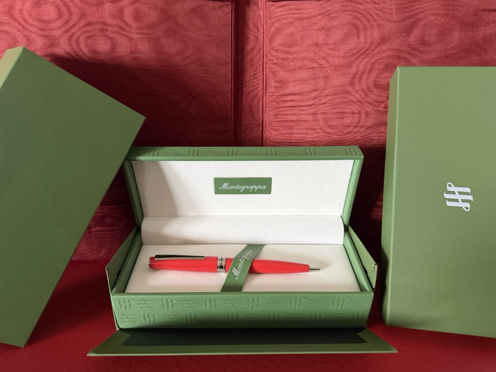 MONTGRAPPA ballpoint pen Harmony red resin coral SCARLET chrome profiles NOS