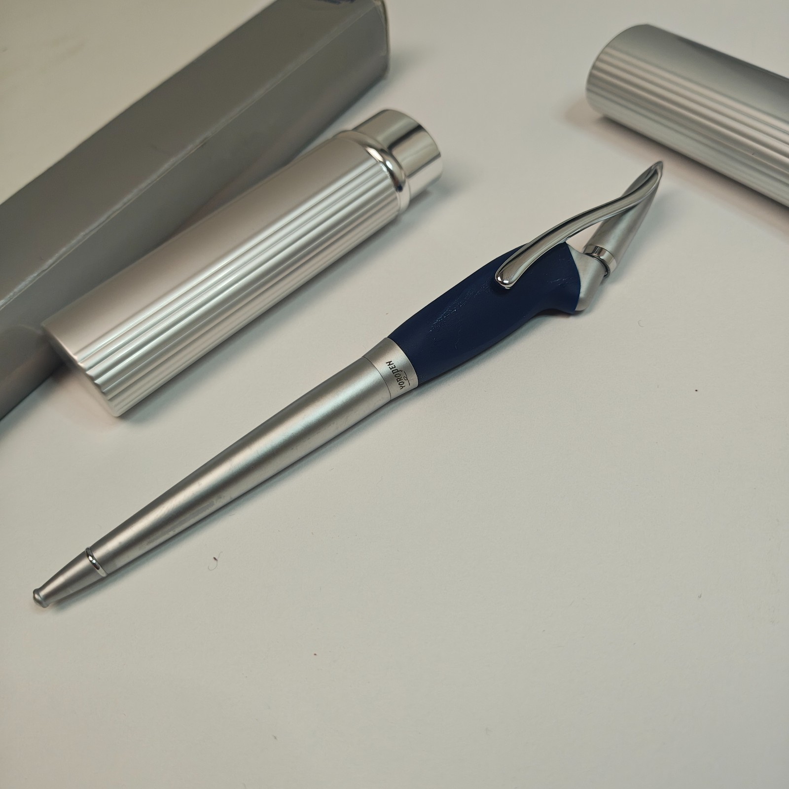 Yoropen Ergonomic Z-Series Ballpoint Pen Silver Blue Left Hand Friendly With Box
