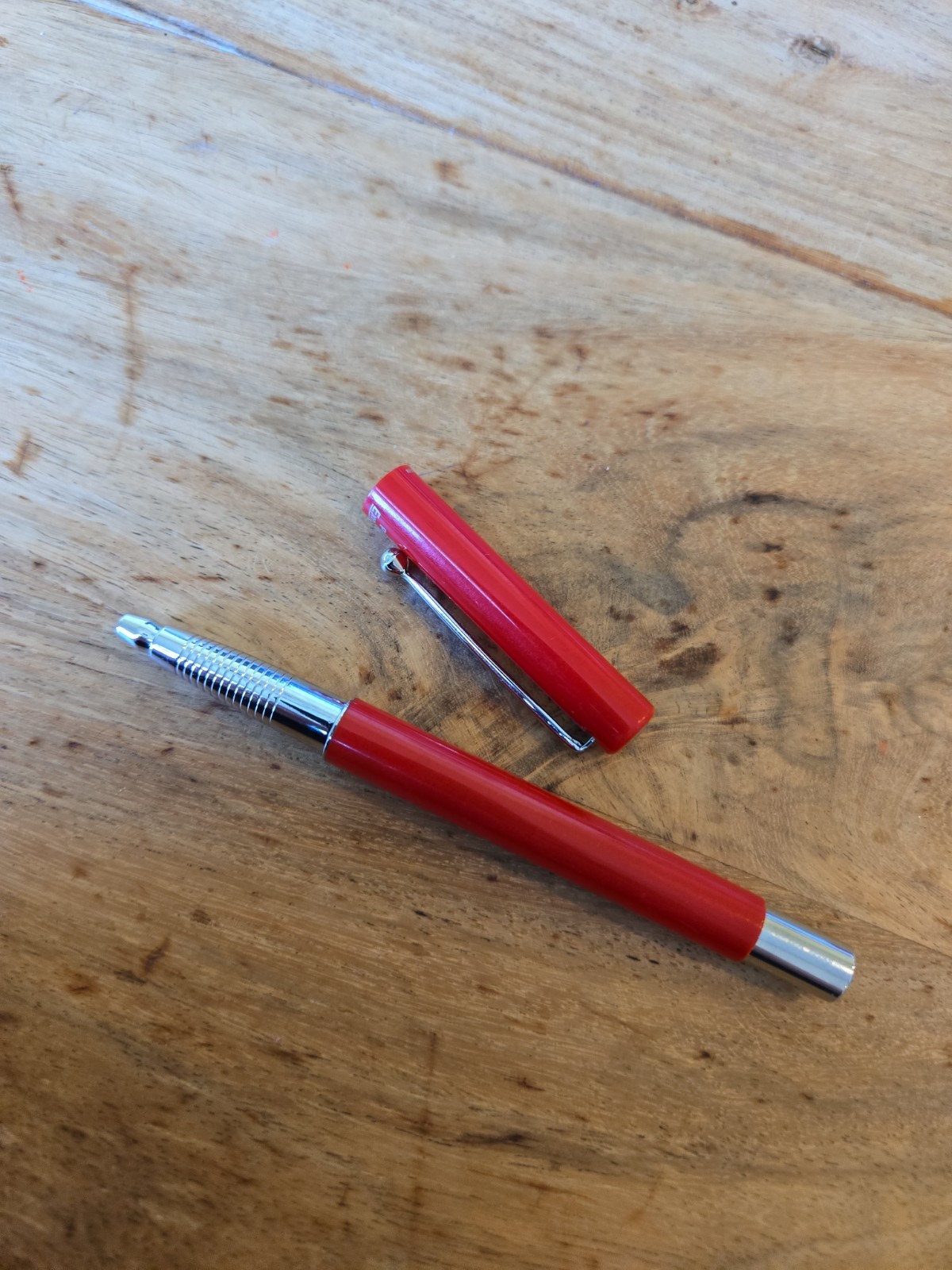 Vintage Unique Rare Pilot Execu Gel Rollerball Red Pen Please read! Execugel