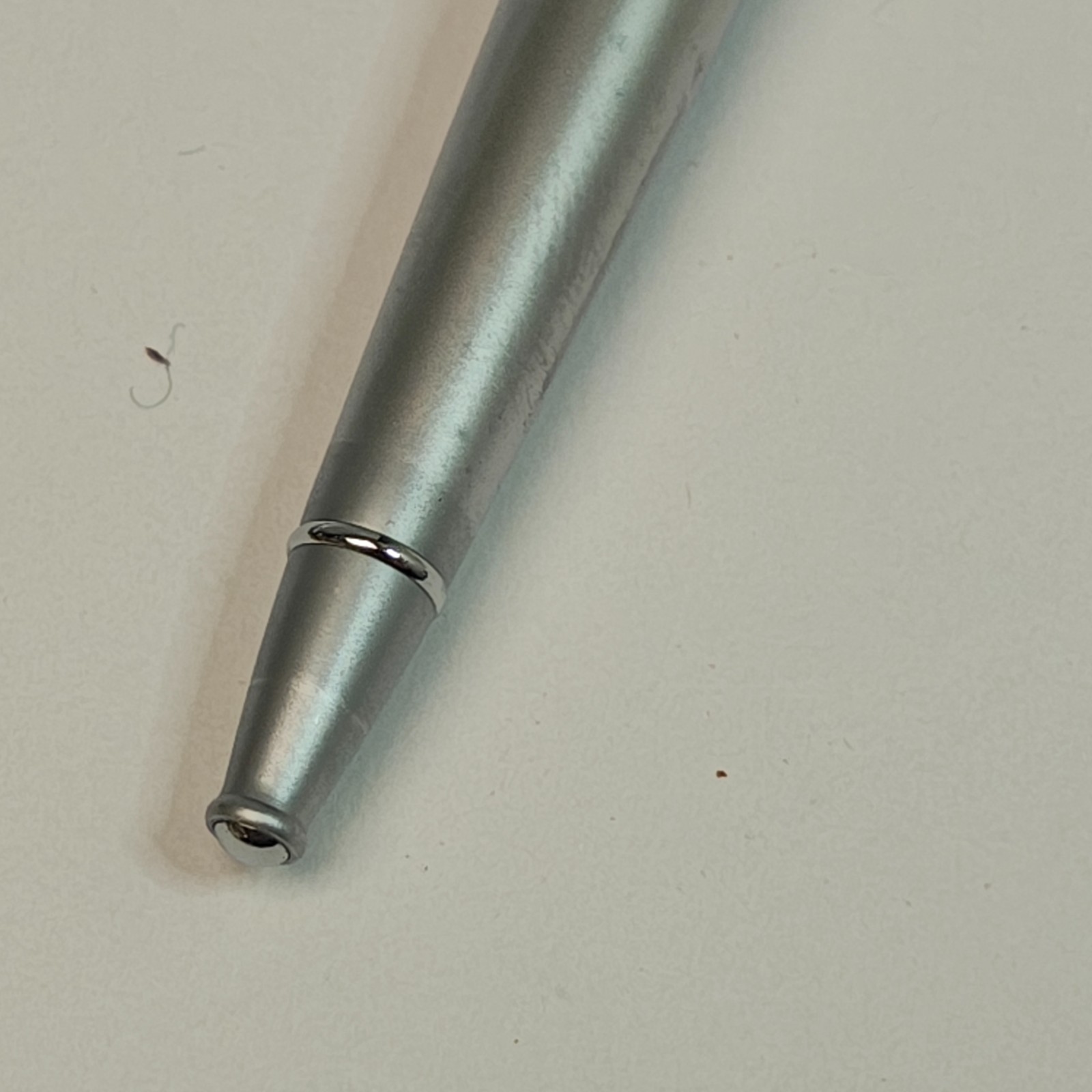 Yoropen Ergonomic Z-Series Ballpoint Pen Silver Blue Left Hand Friendly With Box