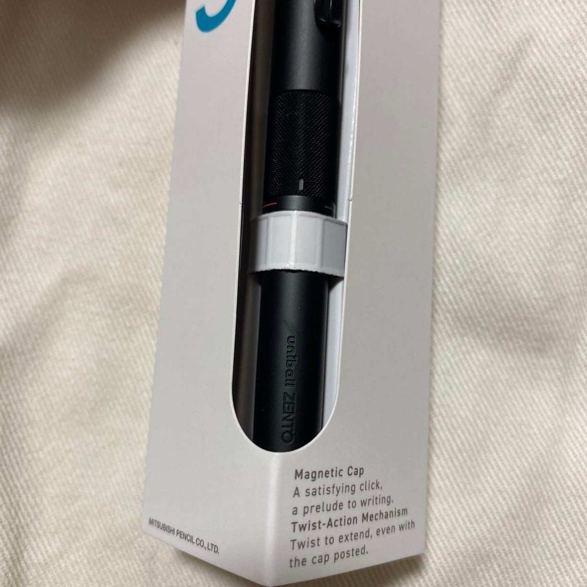 uniball ZENTO Signature Model 3 Color Ballpoint Pen 0.5mm M-Black Black/Red/Blue